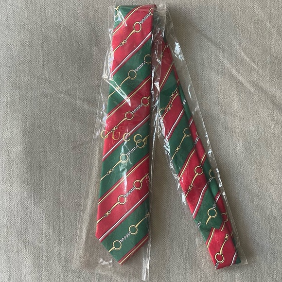 NWT❤️💚Gucci❤️💚Green and Red Silk Chain Tie - Picture 4 of 6